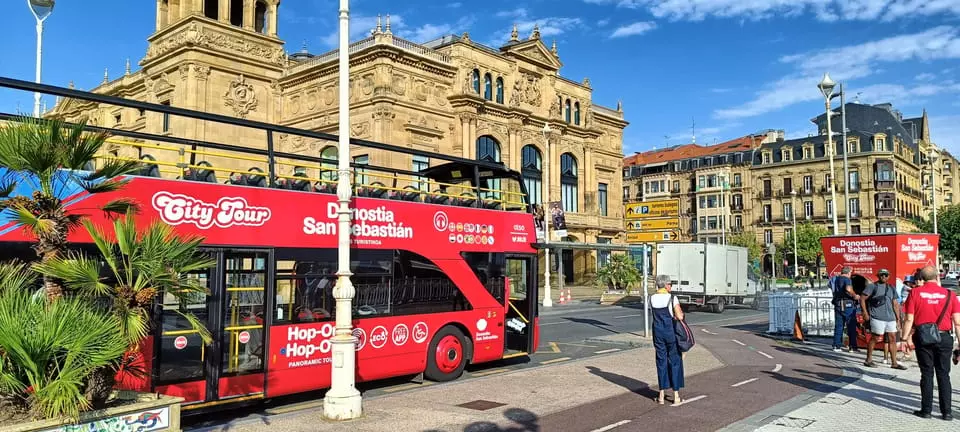Hop On Hop Off Bus San Sebastián City Tour 24Hours